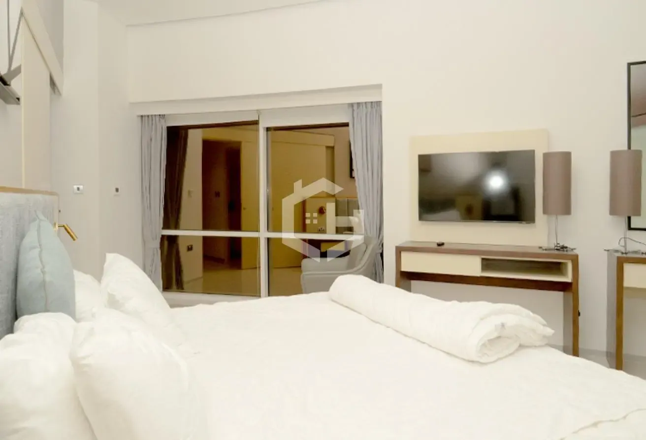 Spacious | High Floor | Near Metro | Stunning View