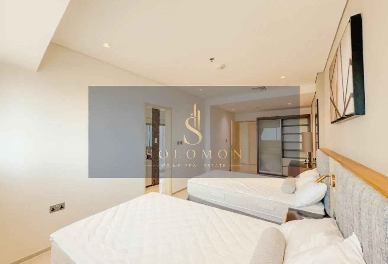Unfurnished | Vacant | City View
