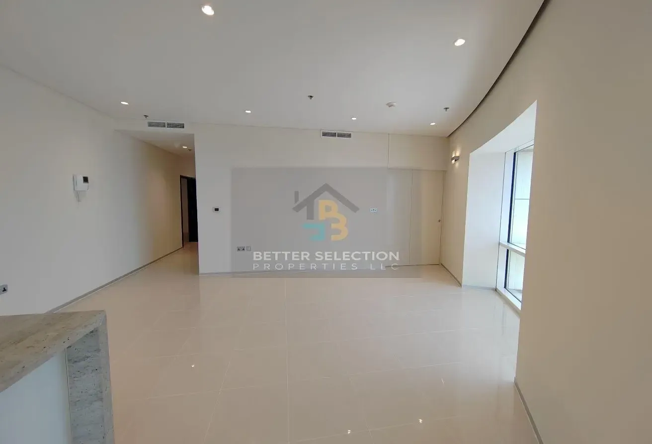 Large 2BHK| High Floor Sea View | Chiller Free