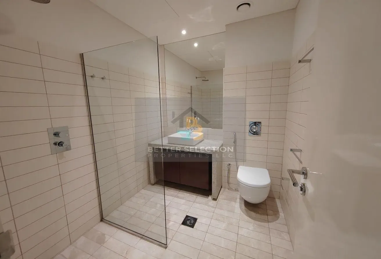 Large 2BHK| High Floor Sea View | Chiller Free