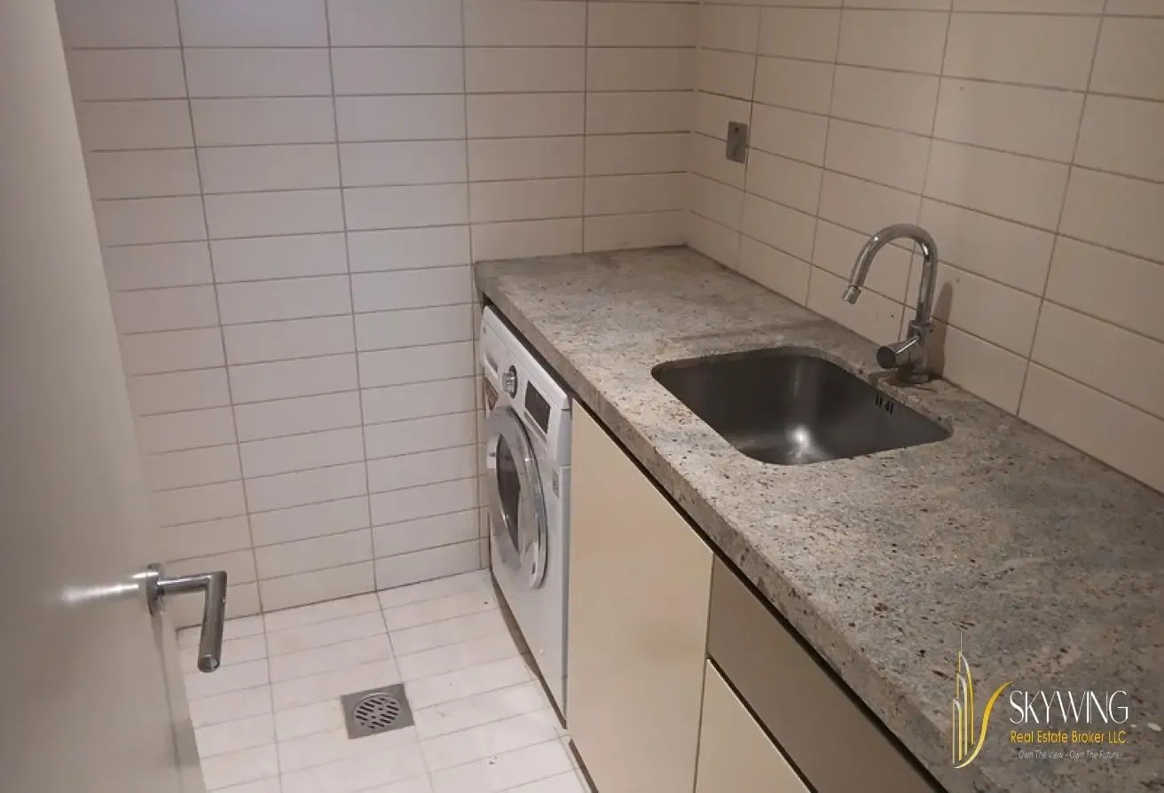 Luxury 2BR Apartment | Sea View | 4 Cheques