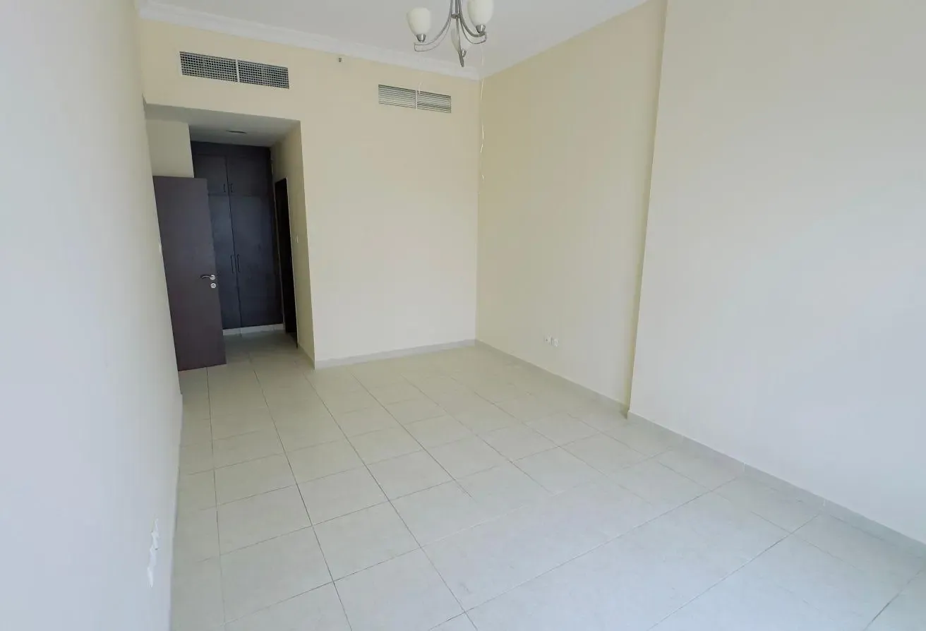 Modern 1BR Apartment | Balcony | 1 Month Free