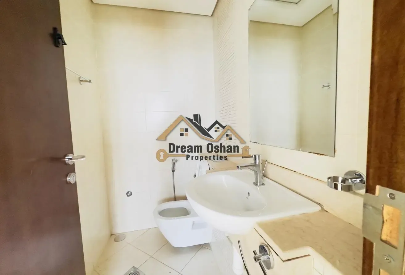 1 BR Apartment in Dubai Silicon Oasis with Parking