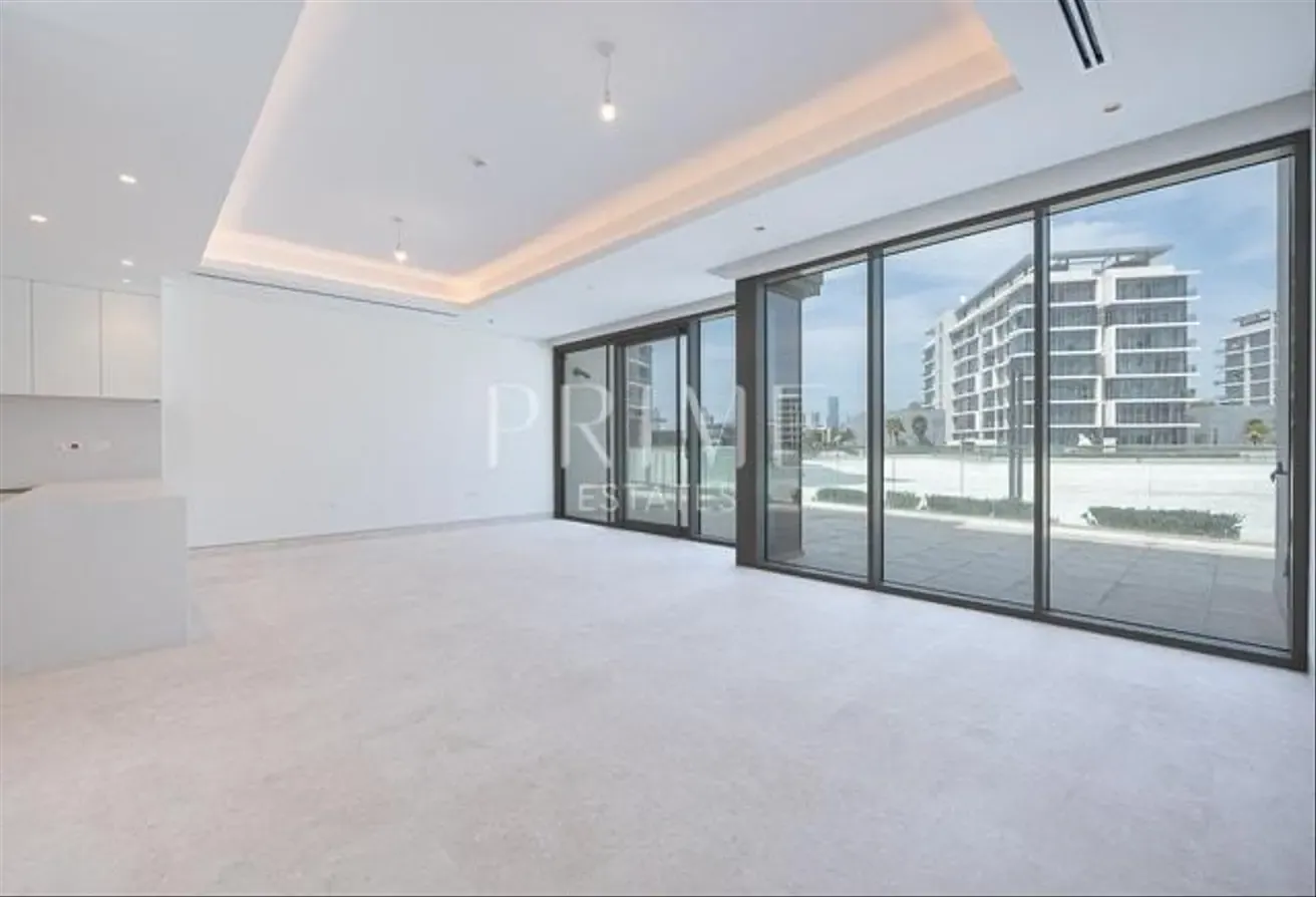 Luxury 4BR | Prime Location | Vacant