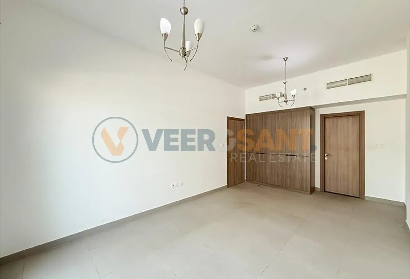 Spacious Layout | Family Friendly | Ready to Move