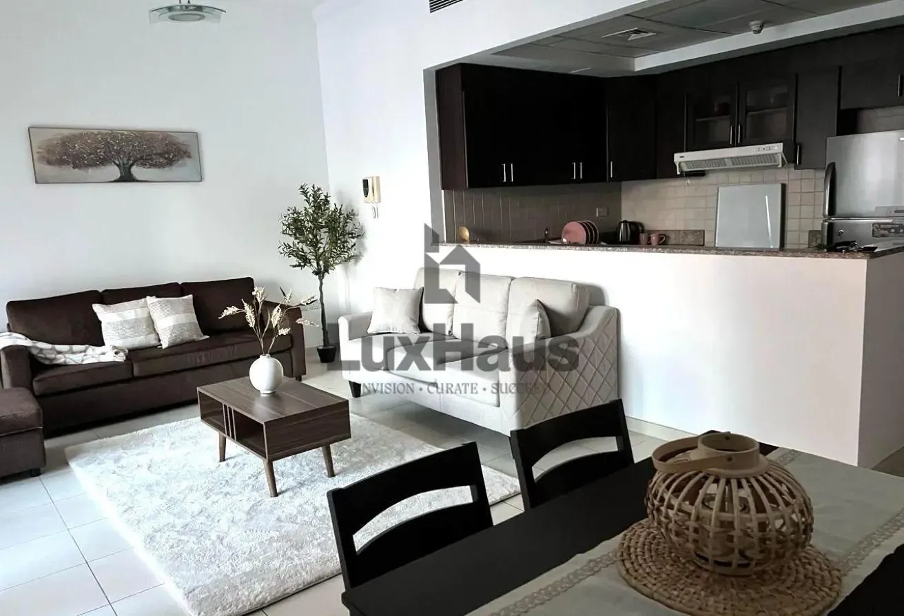 Furnished| Prime Location| Canal View| Vacant