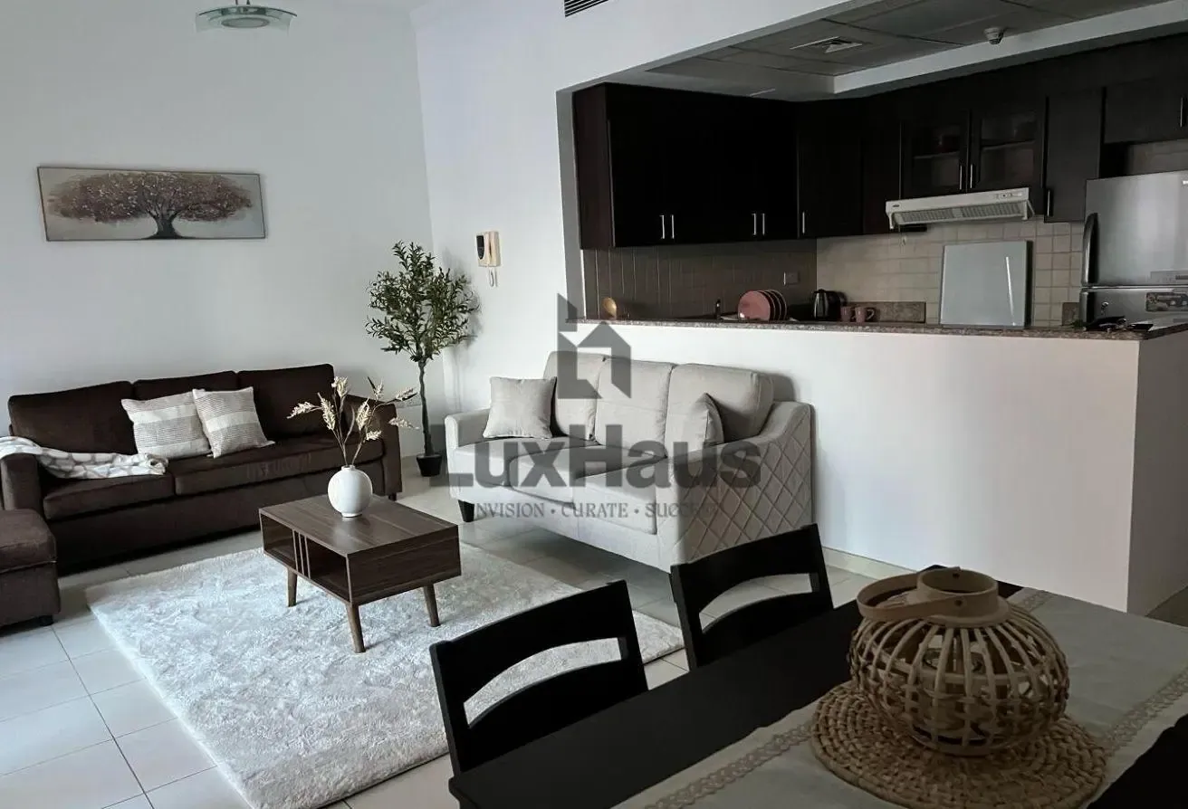 Furnished| Prime Location| Canal View| Vacant