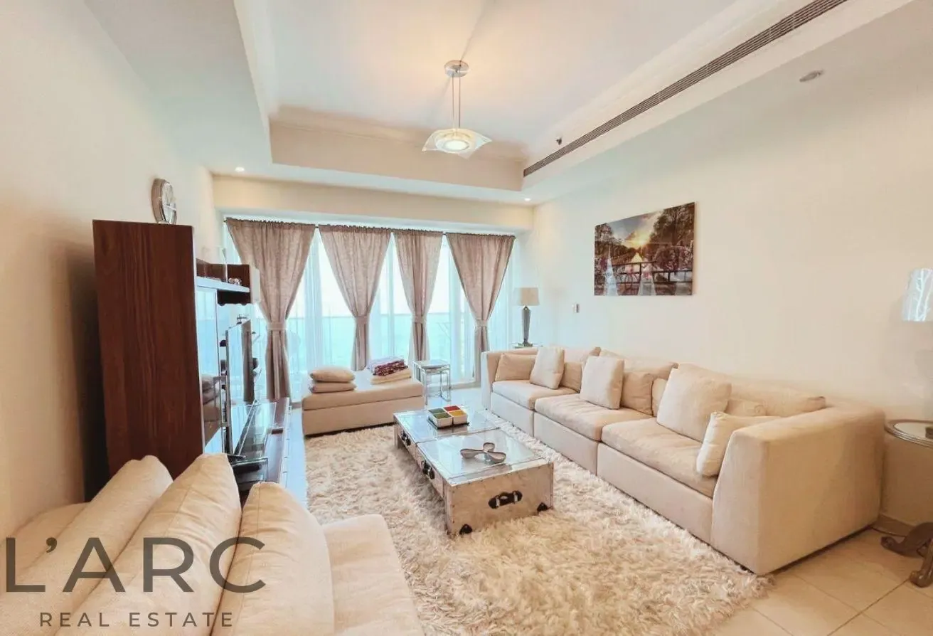 Canal View  |  High Floor  |  Vacant