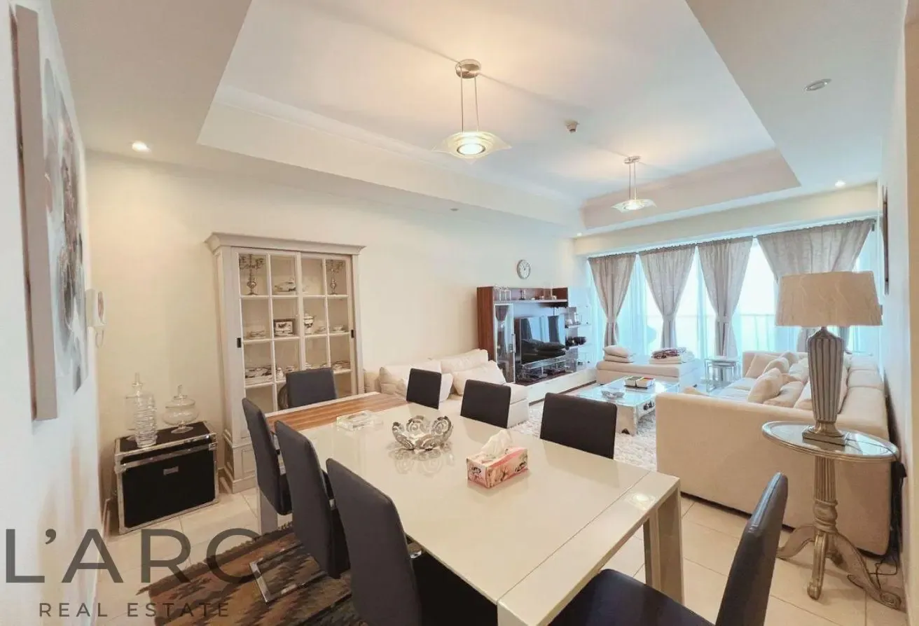 Canal View  |  High Floor  |  Vacant