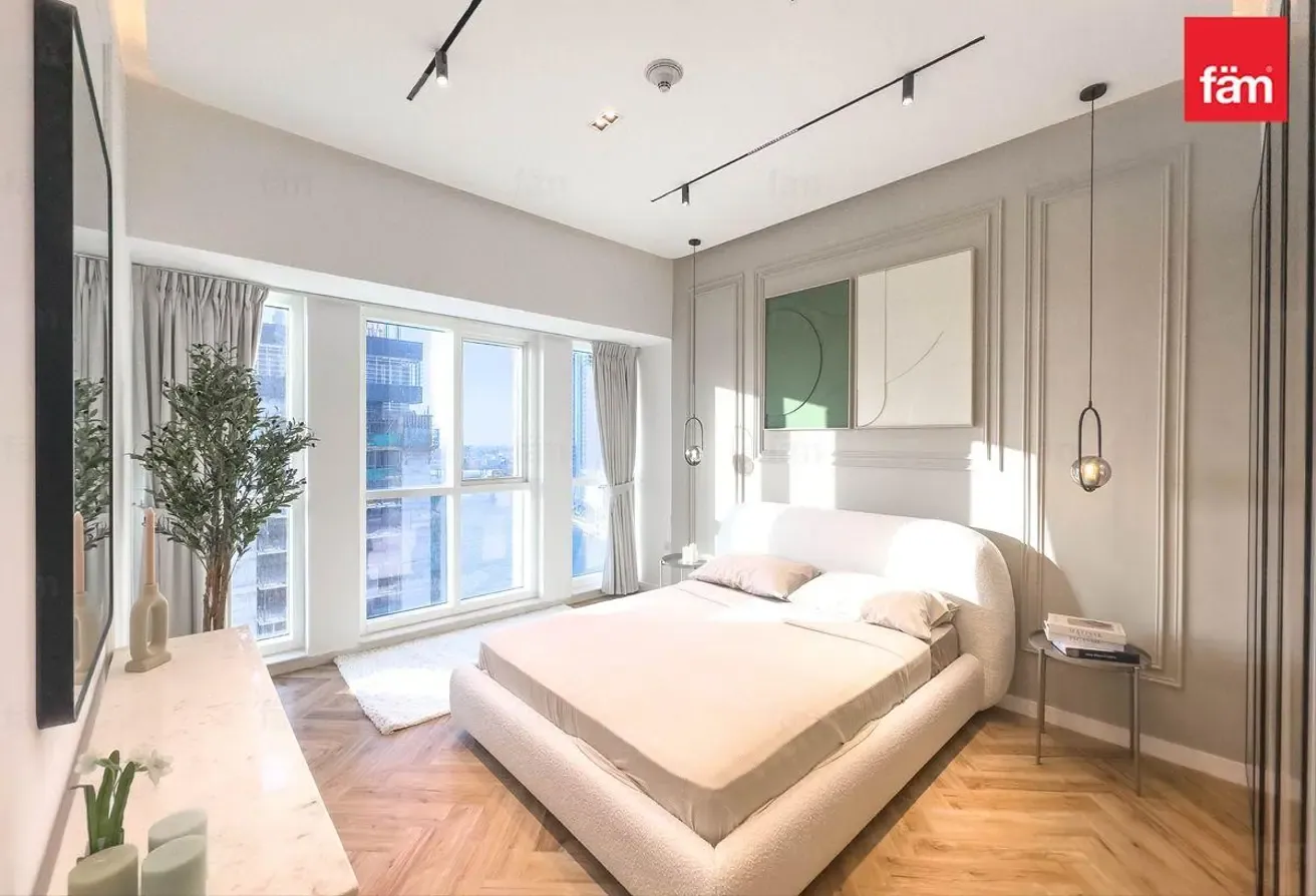 Upgraded APT | Partial Canal View | Furnished