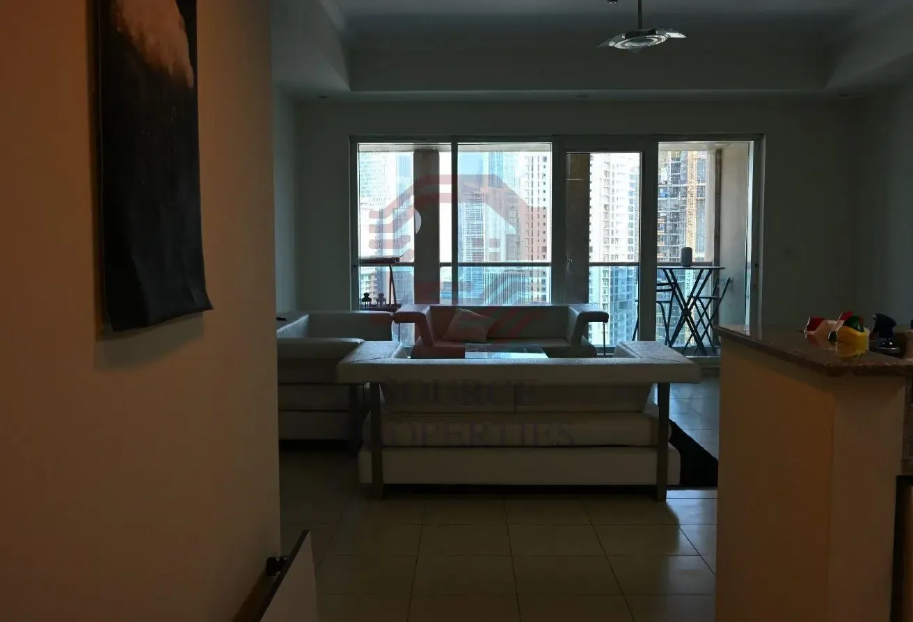 Spacious 1BR Apartment|Churchill Residential Tower