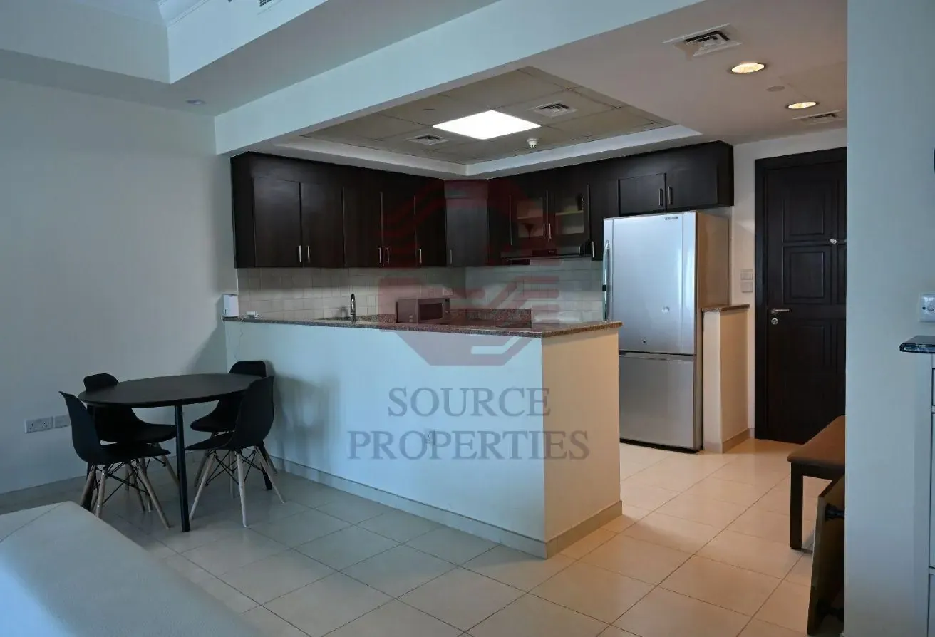 Spacious 1BR Apartment|Churchill Residential Tower