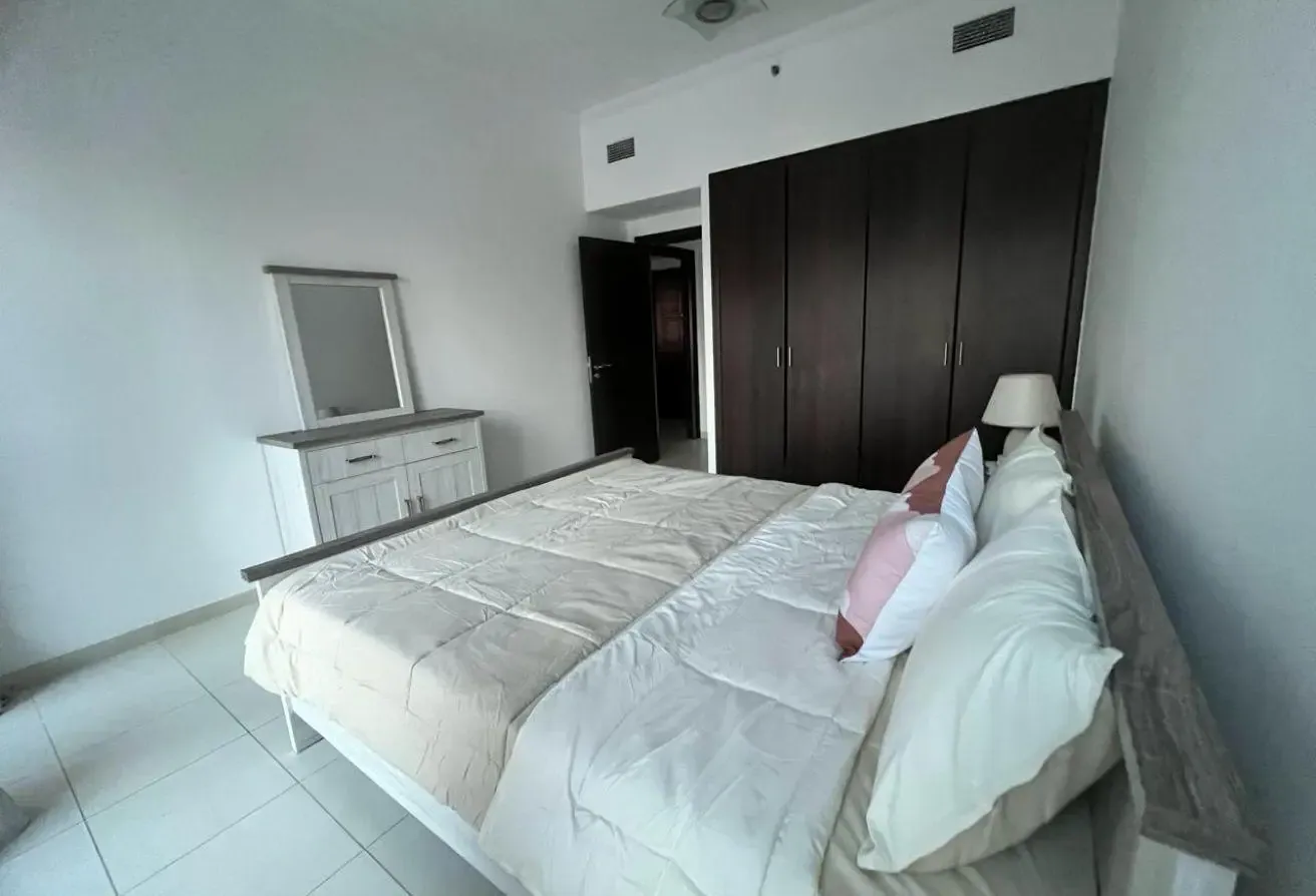 Fully Furnished | High floor | Canal View|