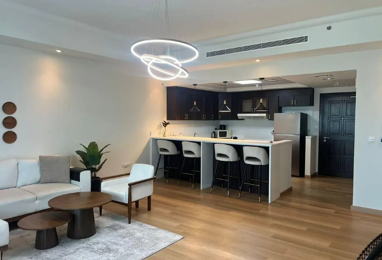 Fully Furnished 1-BHK| PartialCanal & City Views |