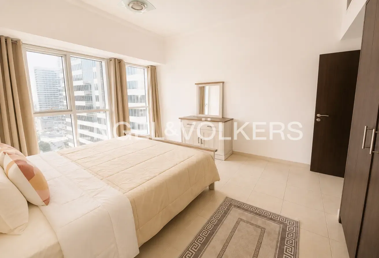 Fully Furnished | Spacious | Canal View