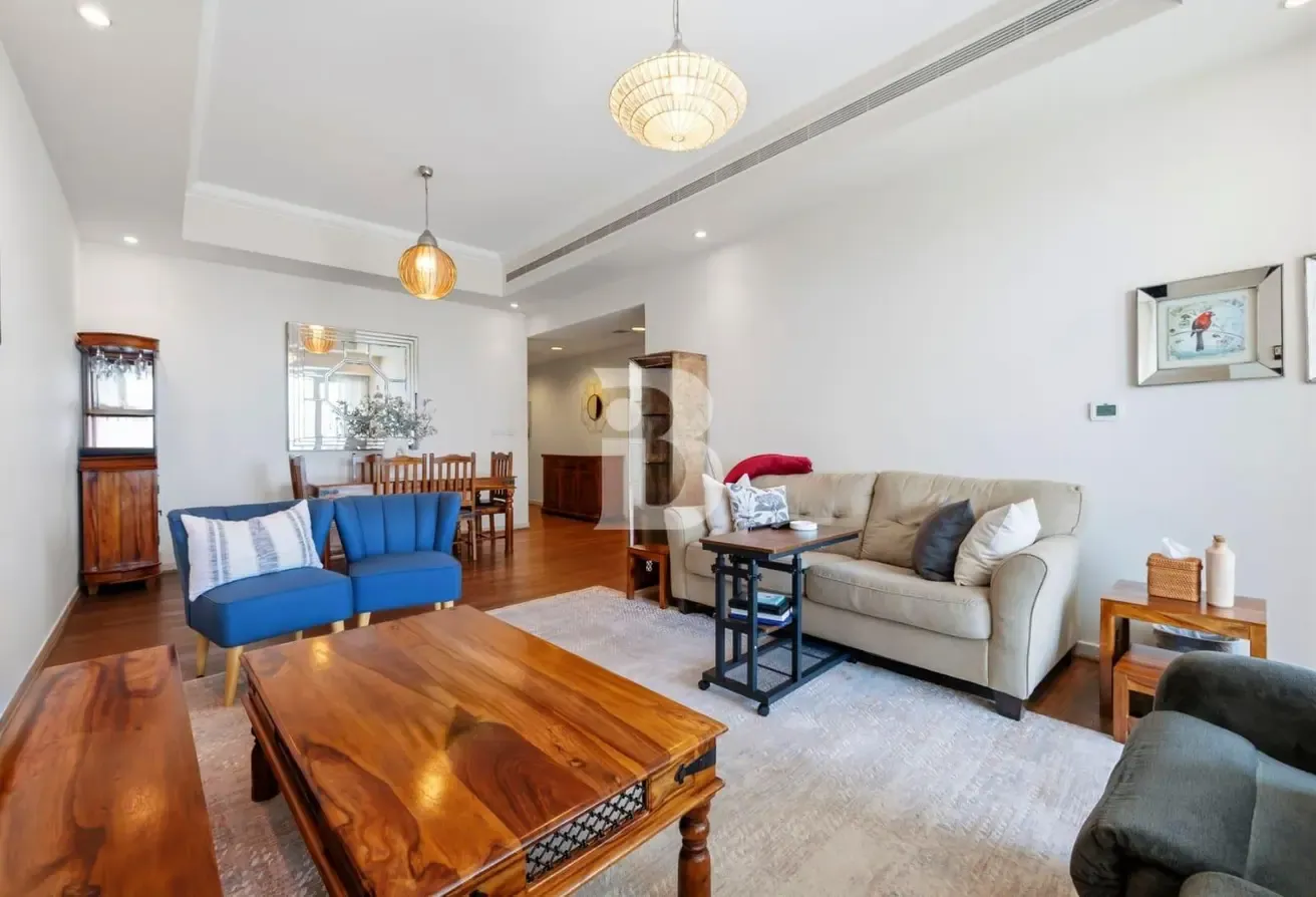 Upgraded Furnished Maid | High Floor | Prime area