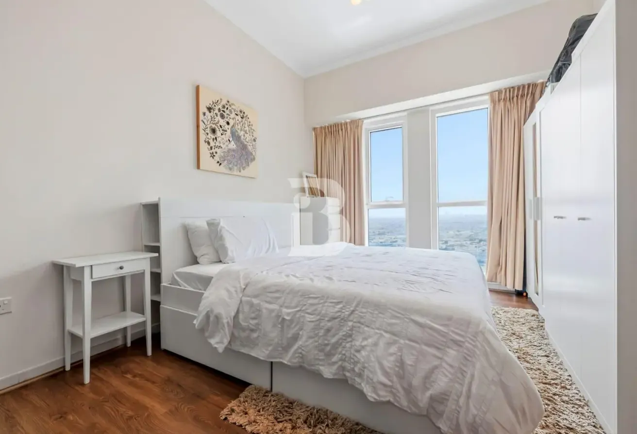 Upgraded Furnished Maid | High Floor | Prime area