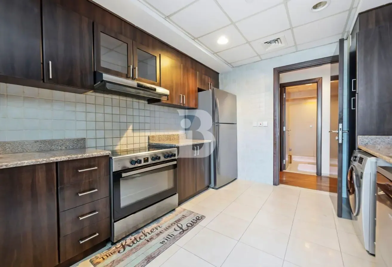 Upgraded Furnished Maid | High Floor | Prime area