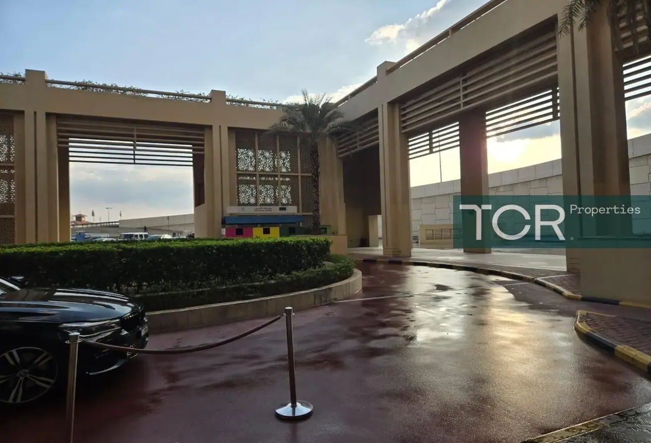 HIGH FLOOR  I 2 BEDROOM I CHURCHILL TOWER