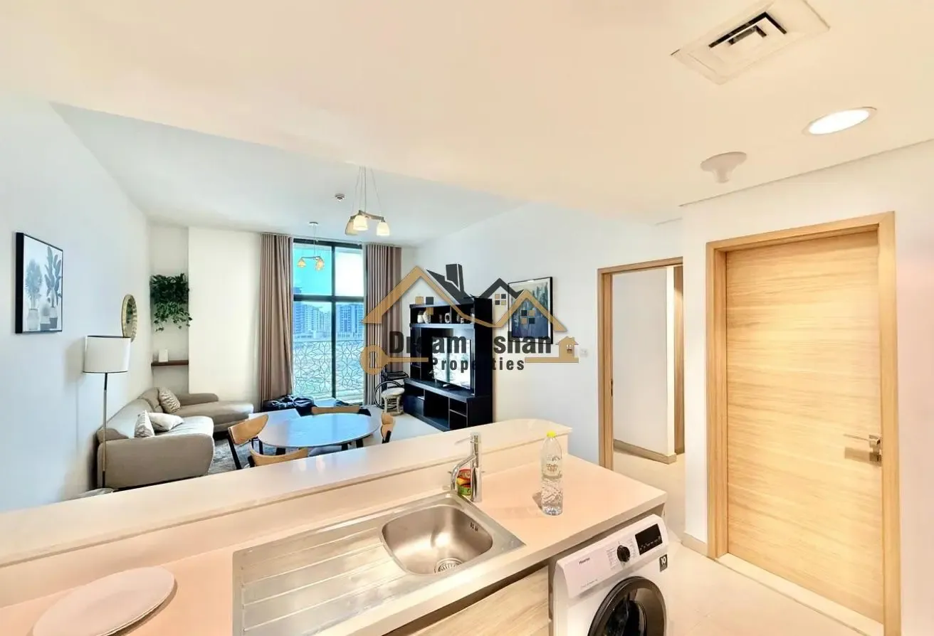 fully Furnished 2-BR,Nearby Metro•Gym-Pool-Parking
