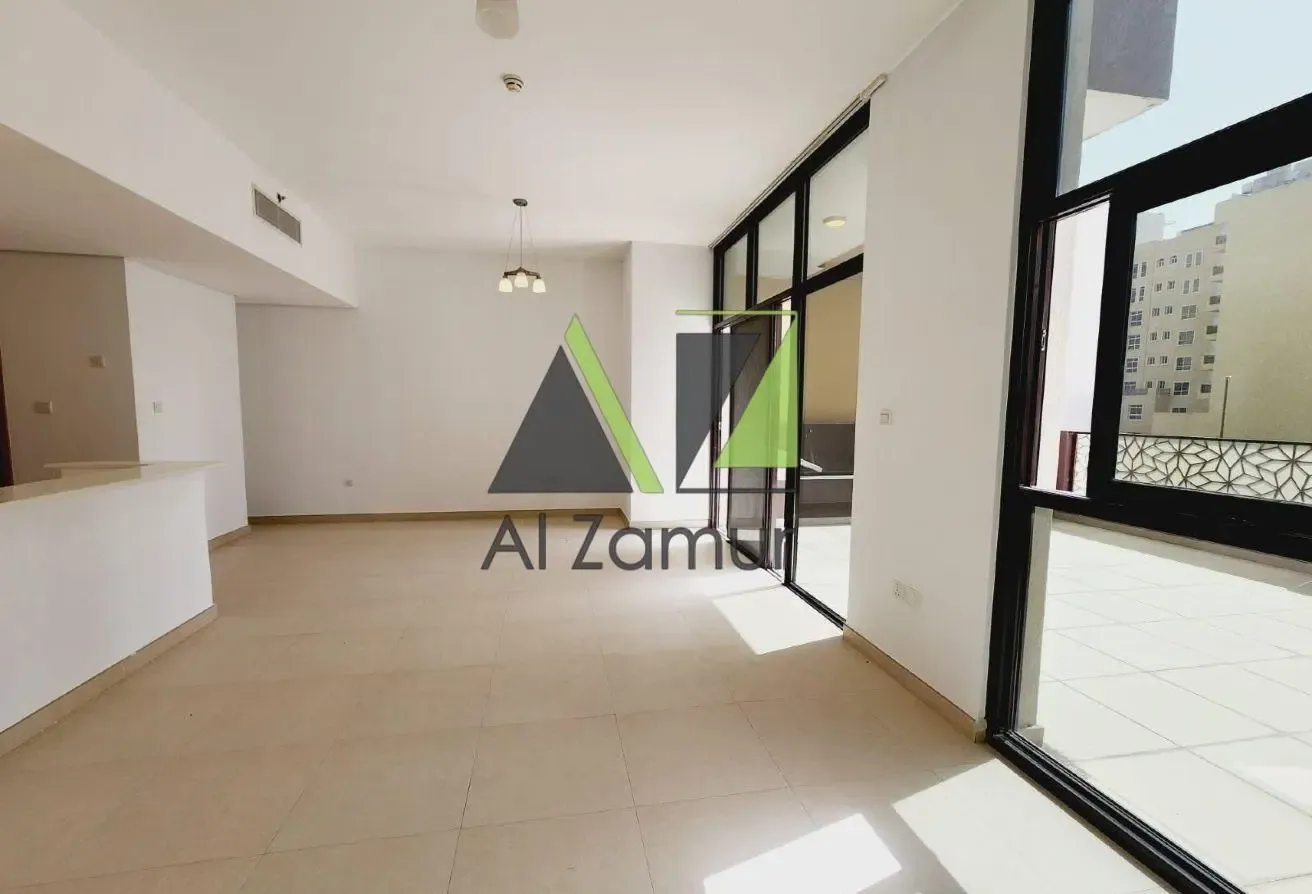 LAVISH 2BR | W/ TERRACE | KHALIFA VIEW | SPACIOUS