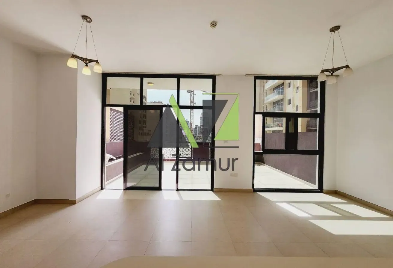 LAVISH 2BR | W/ TERRACE | KHALIFA VIEW | SPACIOUS