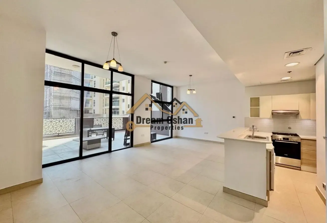 Terrace Unit•Charming Layout•Nearby metro•Gym-pool