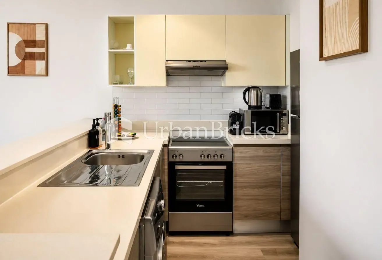 Elevated Living I Skyline Views I Fully Furnished
