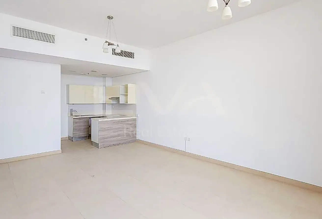 HIGH FLOOR | SPACIOUS LAYOUT | SKYLINE VIEW