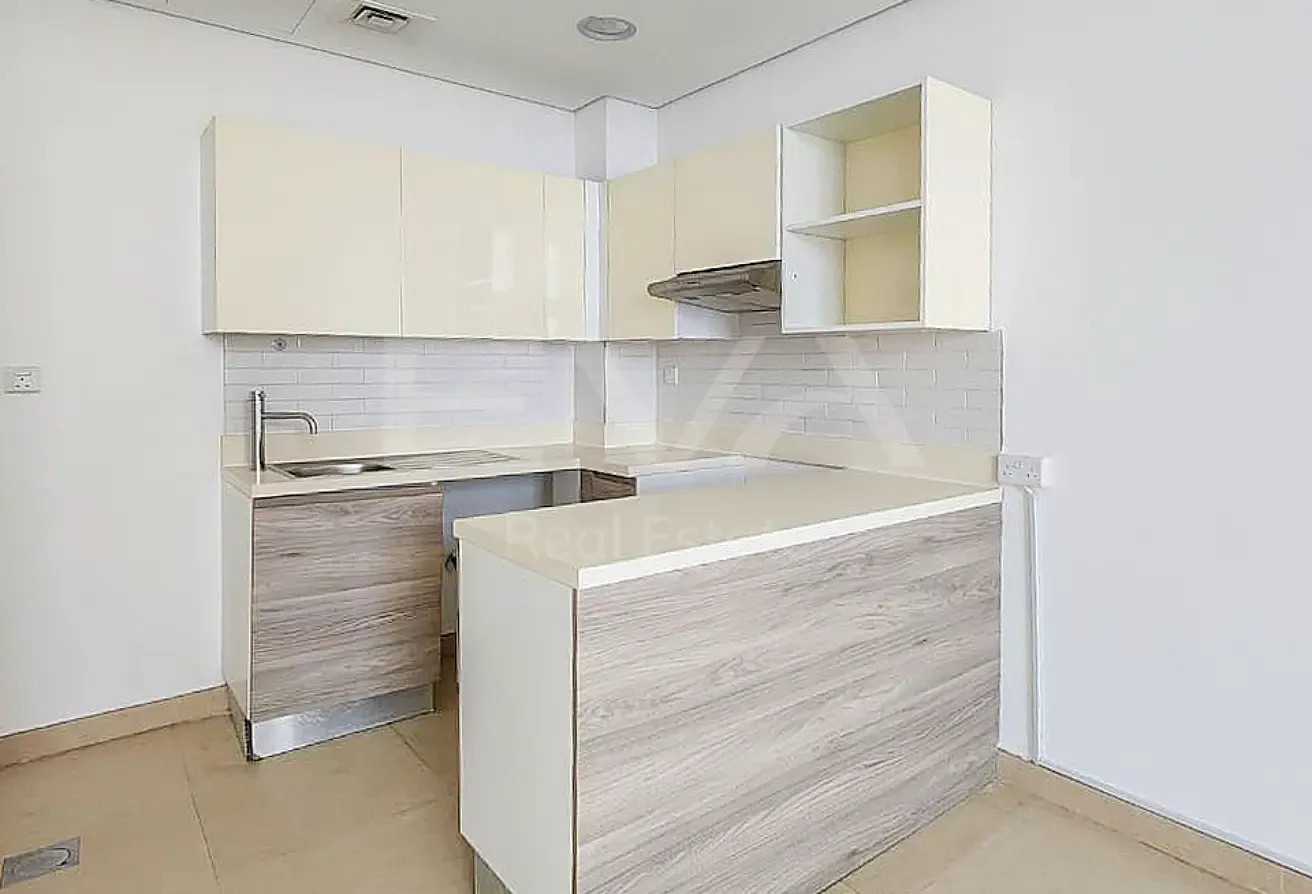 HIGH FLOOR | SPACIOUS LAYOUT | SKYLINE VIEW