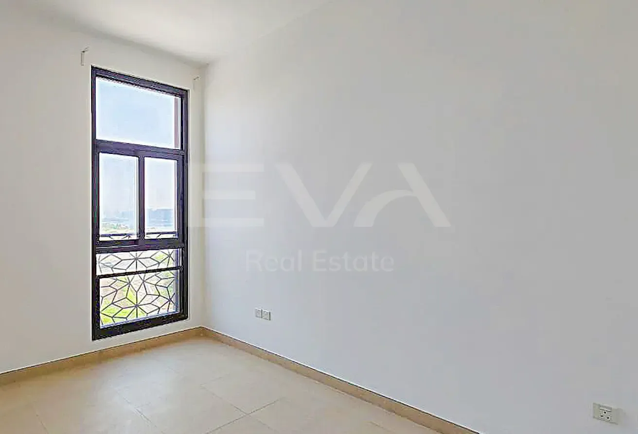 HIGH FLOOR | SPACIOUS LAYOUT | SKYLINE VIEW