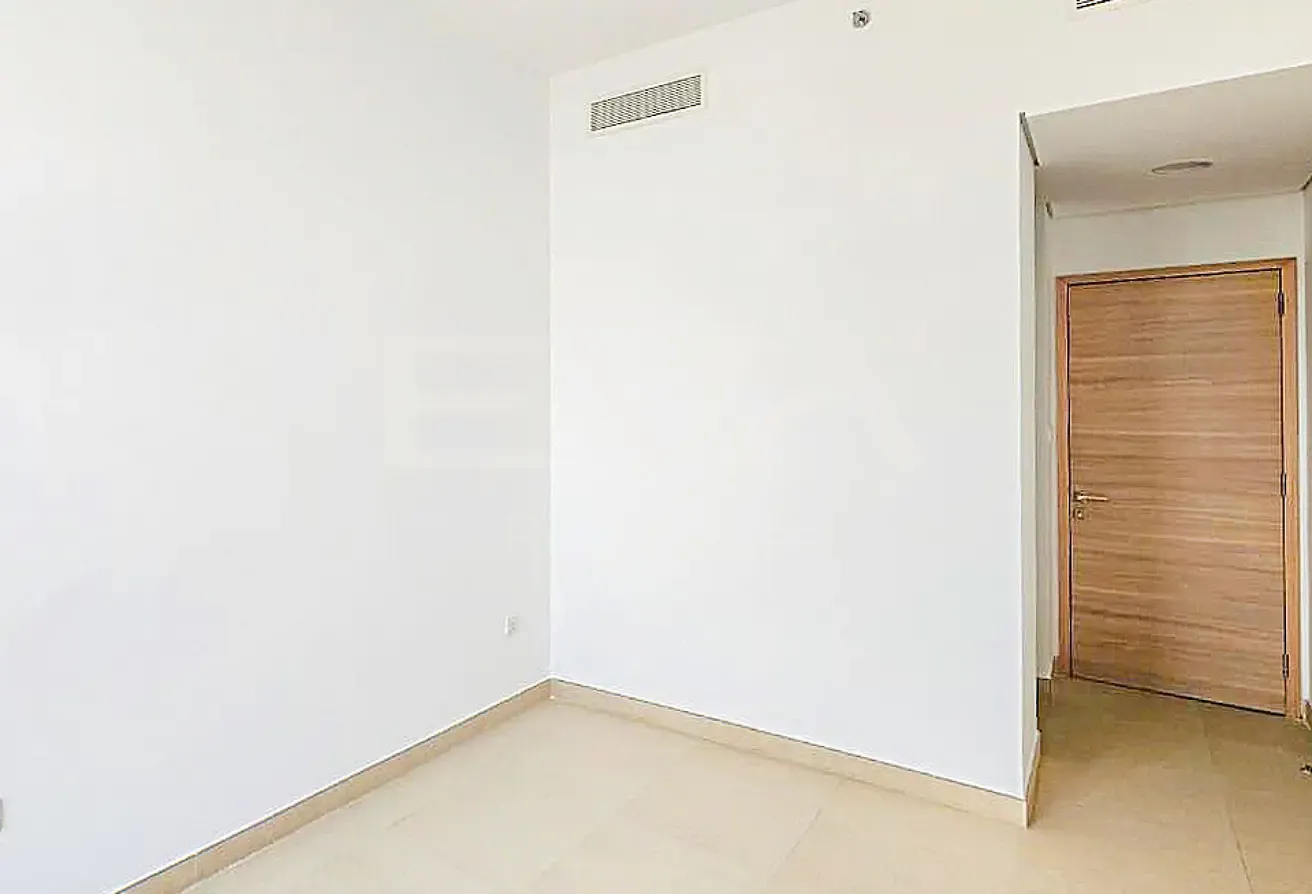 HIGH FLOOR | SPACIOUS LAYOUT | SKYLINE VIEW