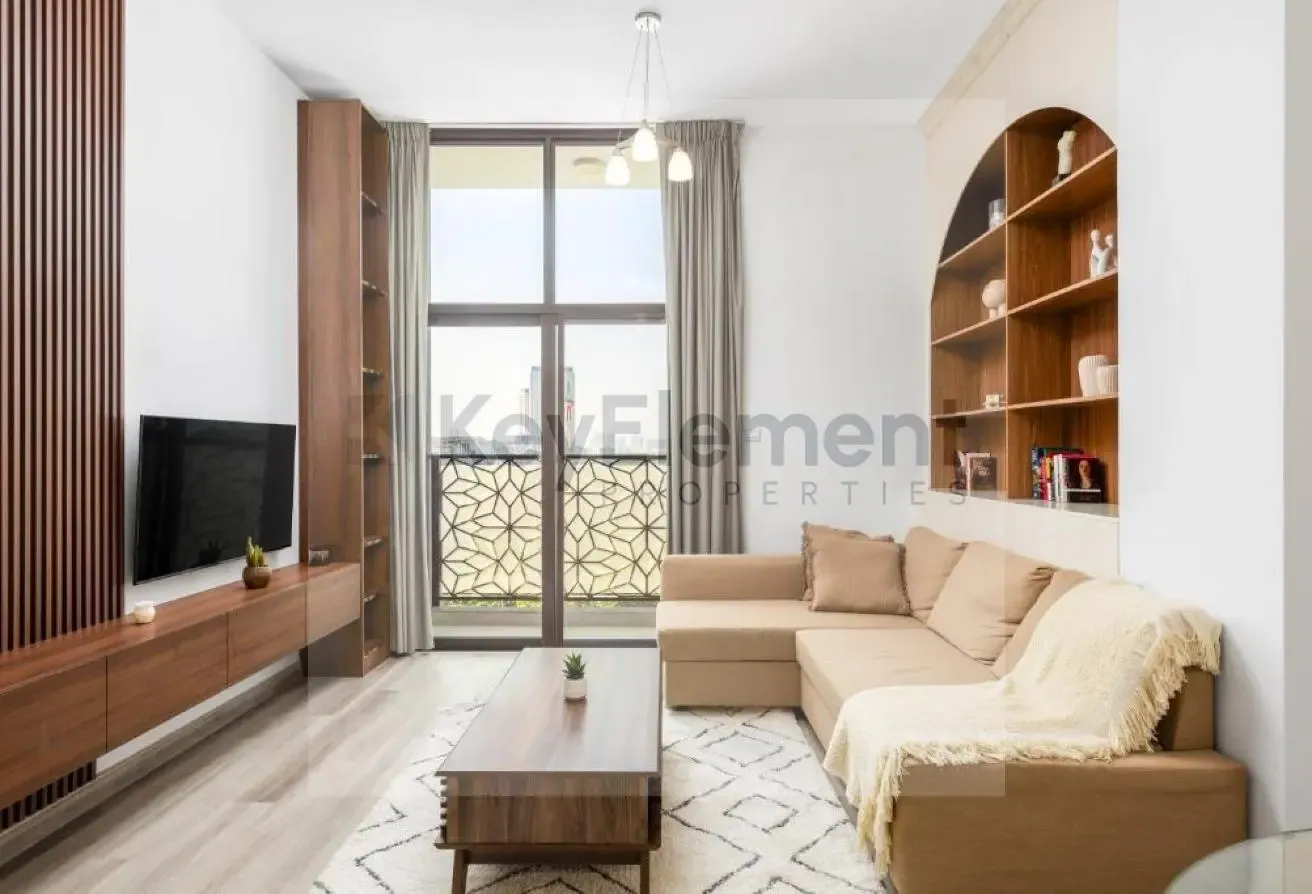Near Metro | Upgraded | Available September 1st