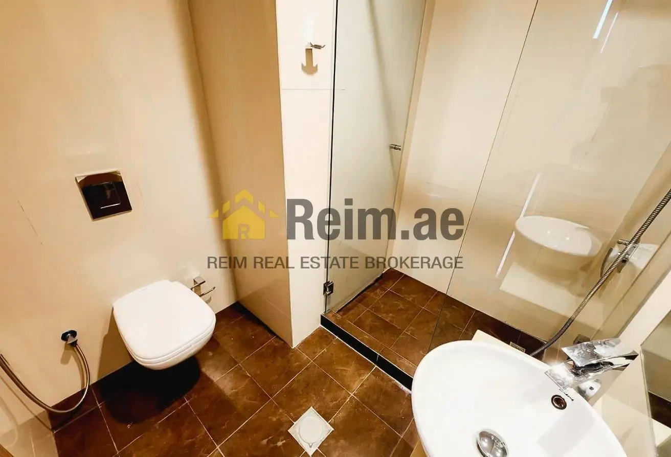 Burj Khalifa View | Well Maintained | Near Metro