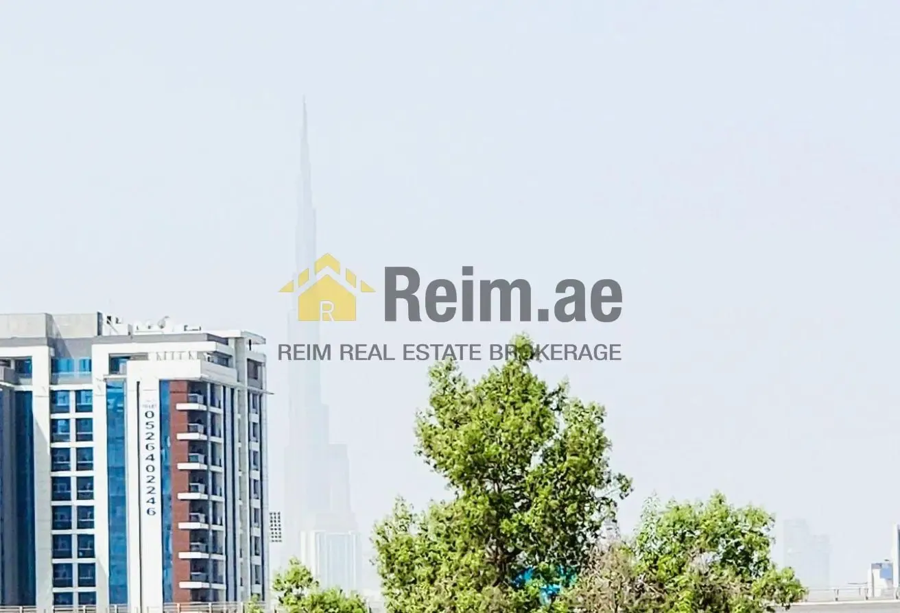 Burj Khalifa View | Well Maintained | Near Metro