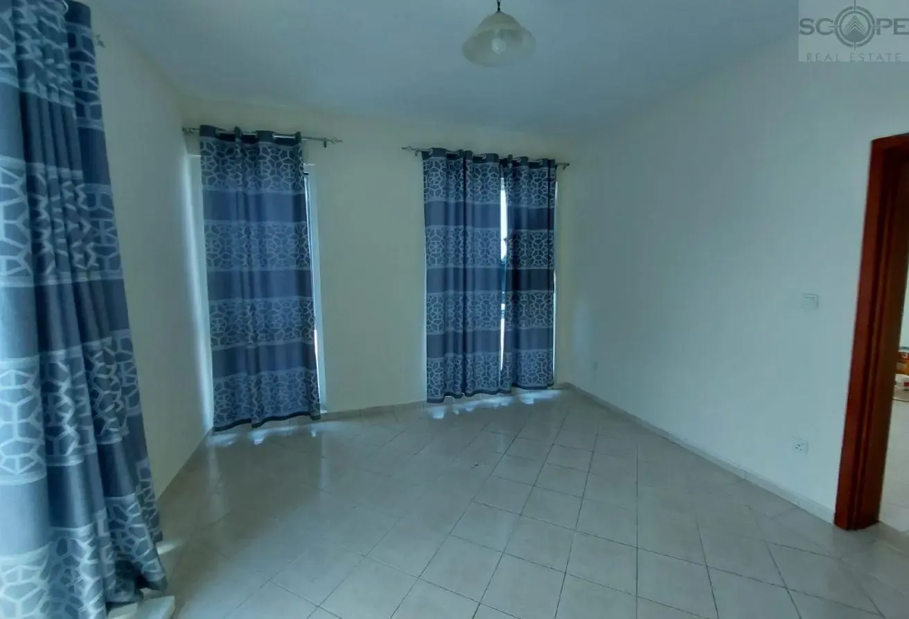 1276Sqft | With Parking | Crescent C | High Floor