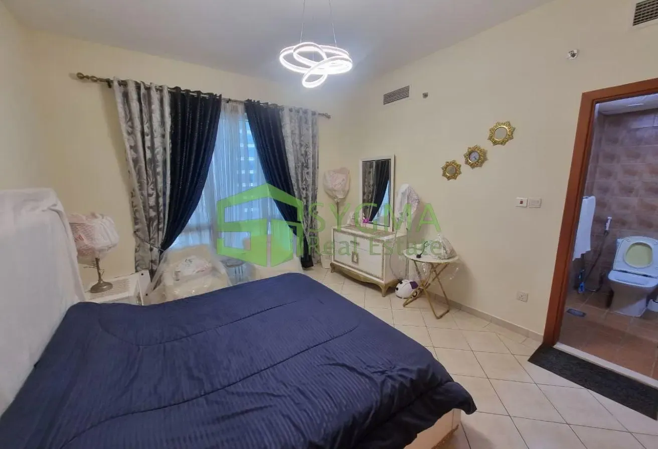 Fully Furnished | With parking | Prime location