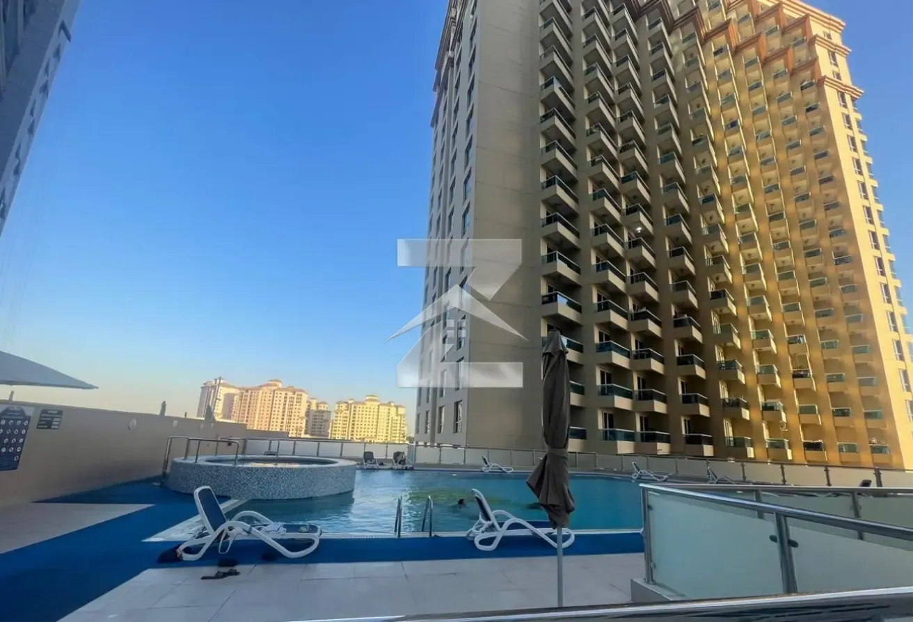 Vacant! Huge Layout | Lake View | Unfurnished