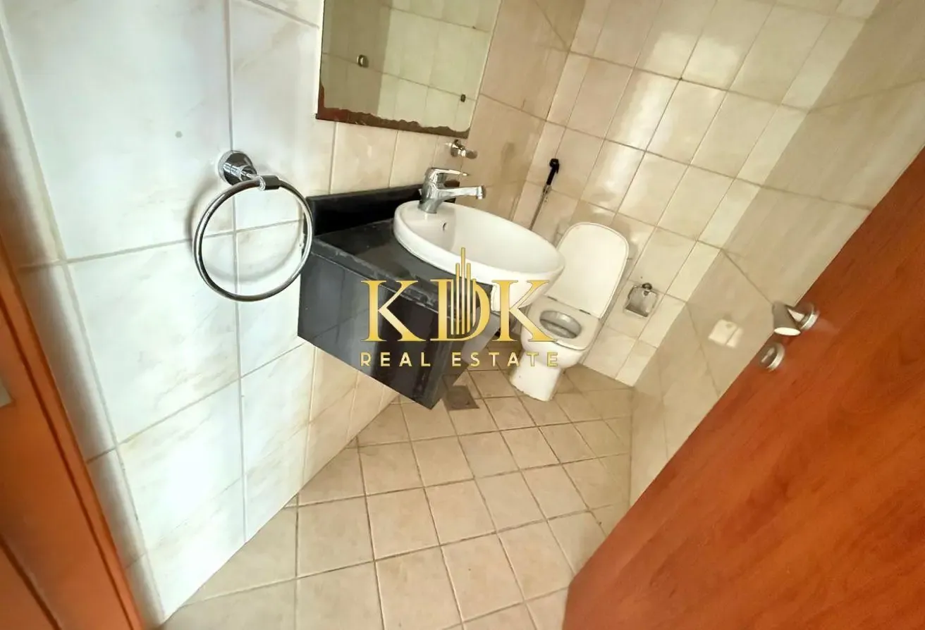 Fitted Kitchen | Community View | Higher Floor
