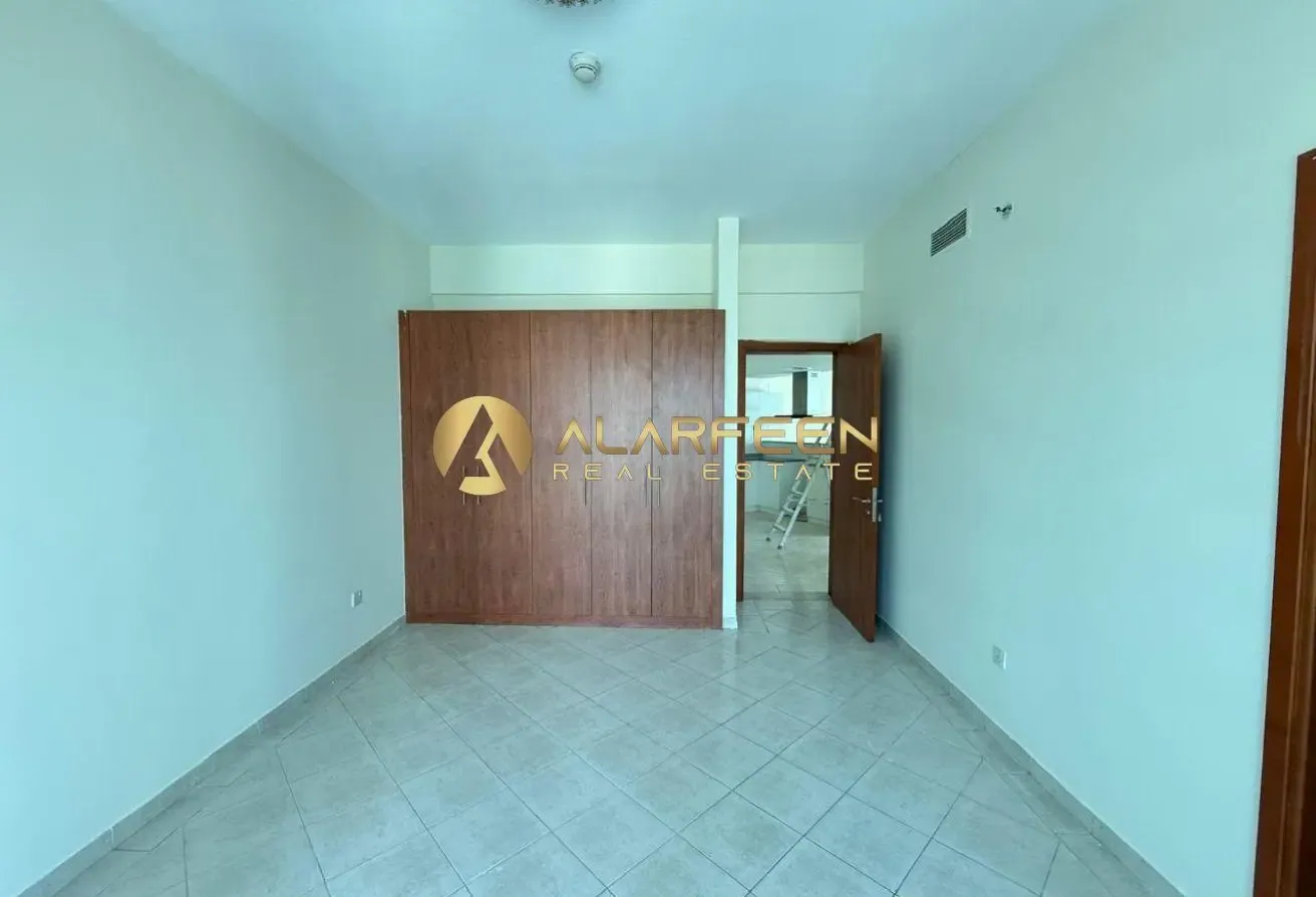 Community View | Higher Floor | Fitted Kitchen