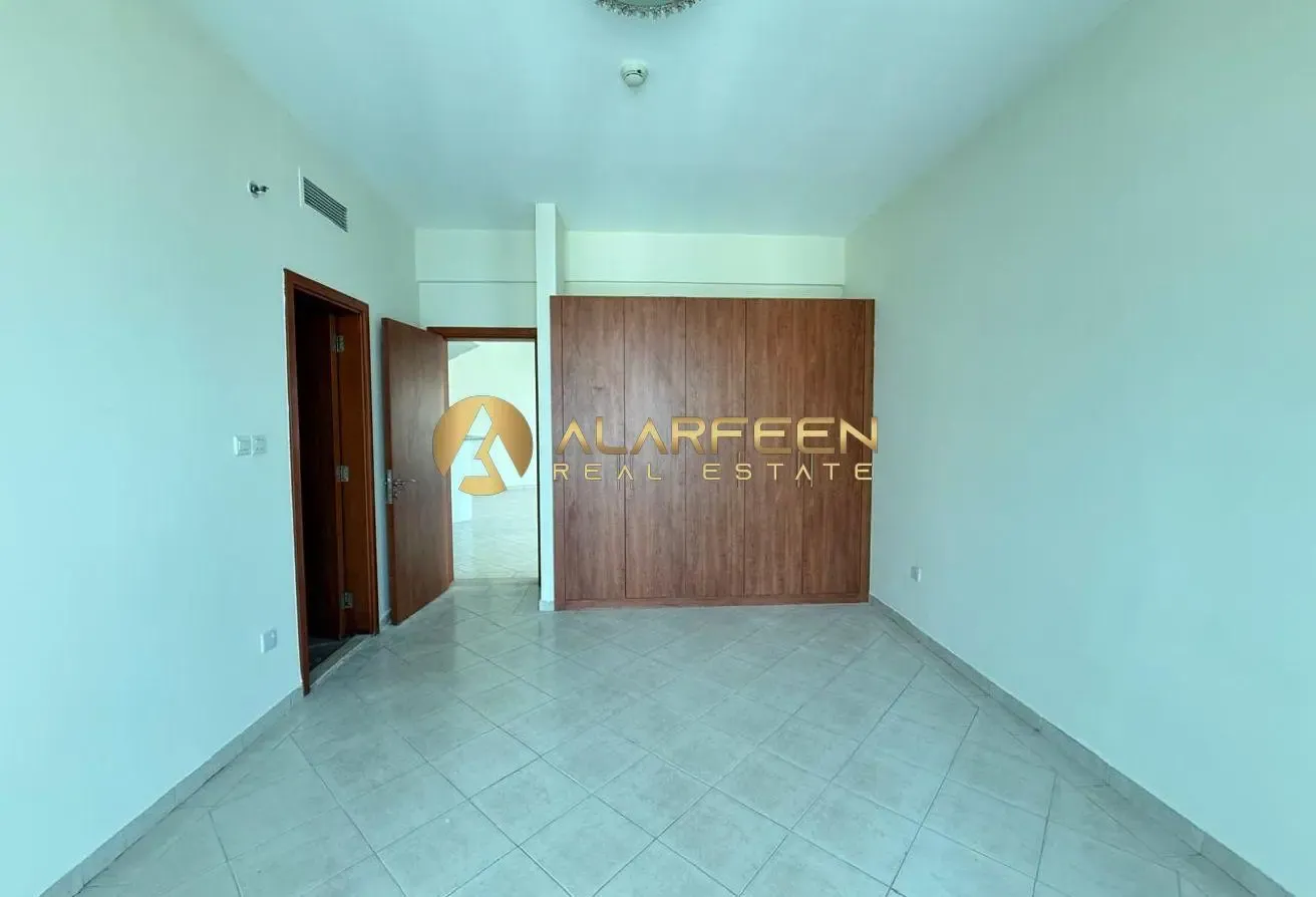 Community View | Higher Floor | Fitted Kitchen