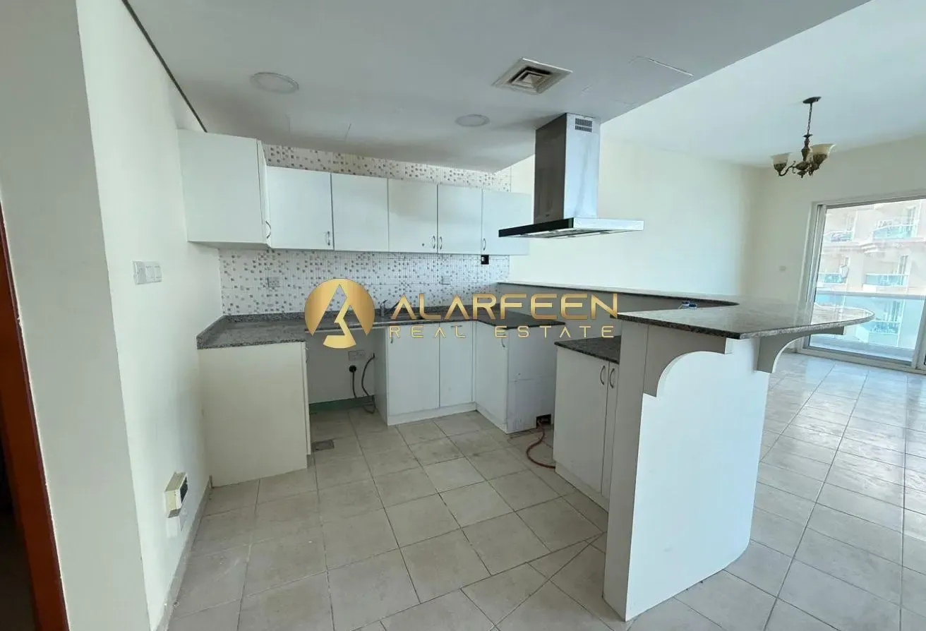 Community View | Higher Floor | Fitted Kitchen