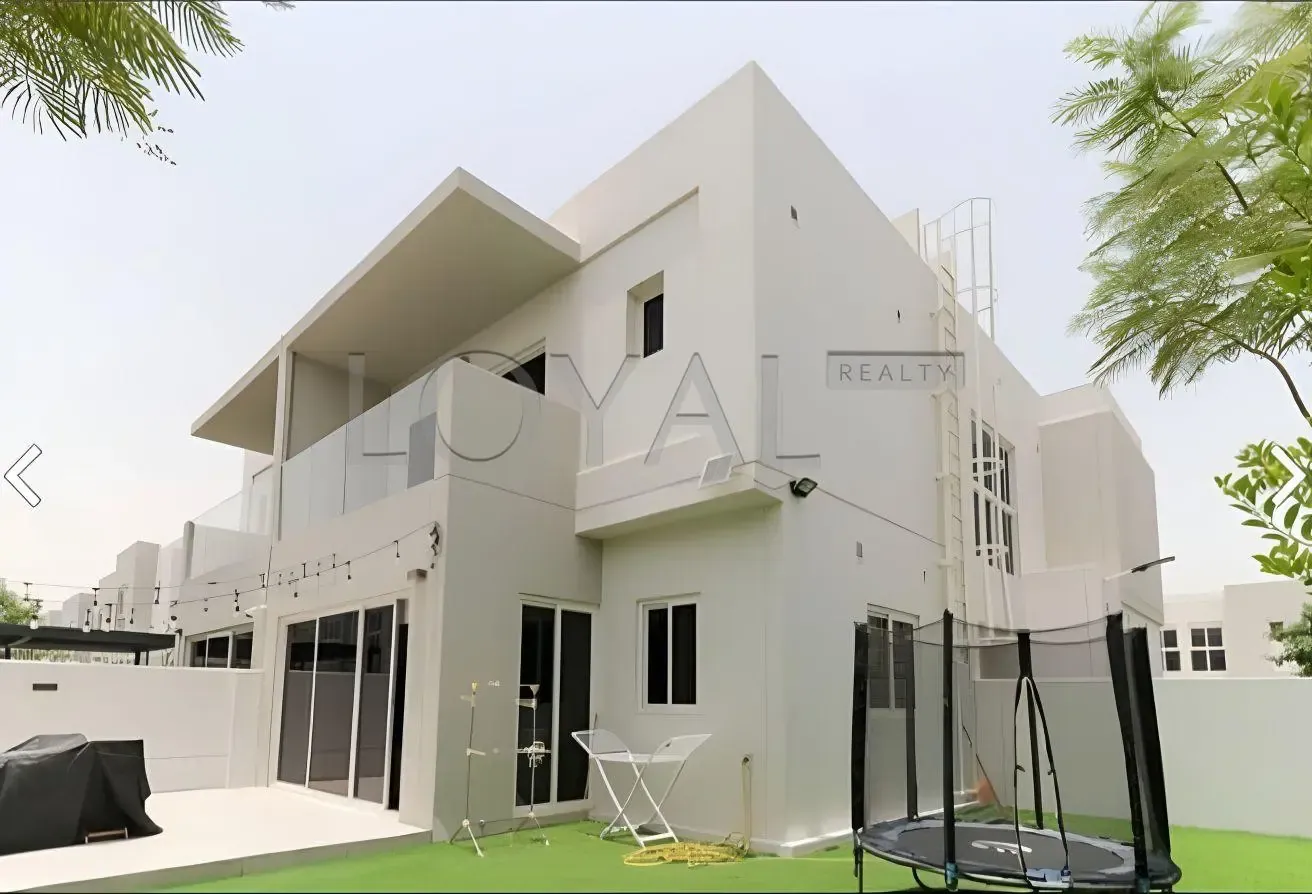 Big Plot | Well Maintained | Semi Detached