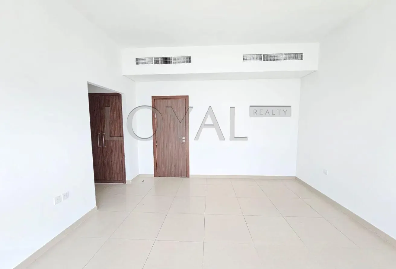 Big Plot | Well Maintained | Semi Detached
