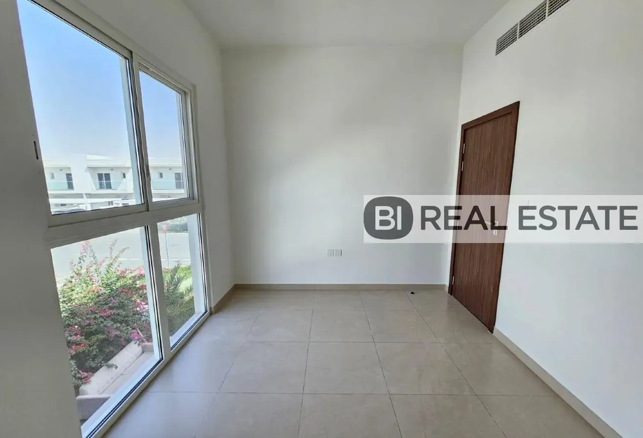 4BR Villa | Arabella 3 | Private Garden |