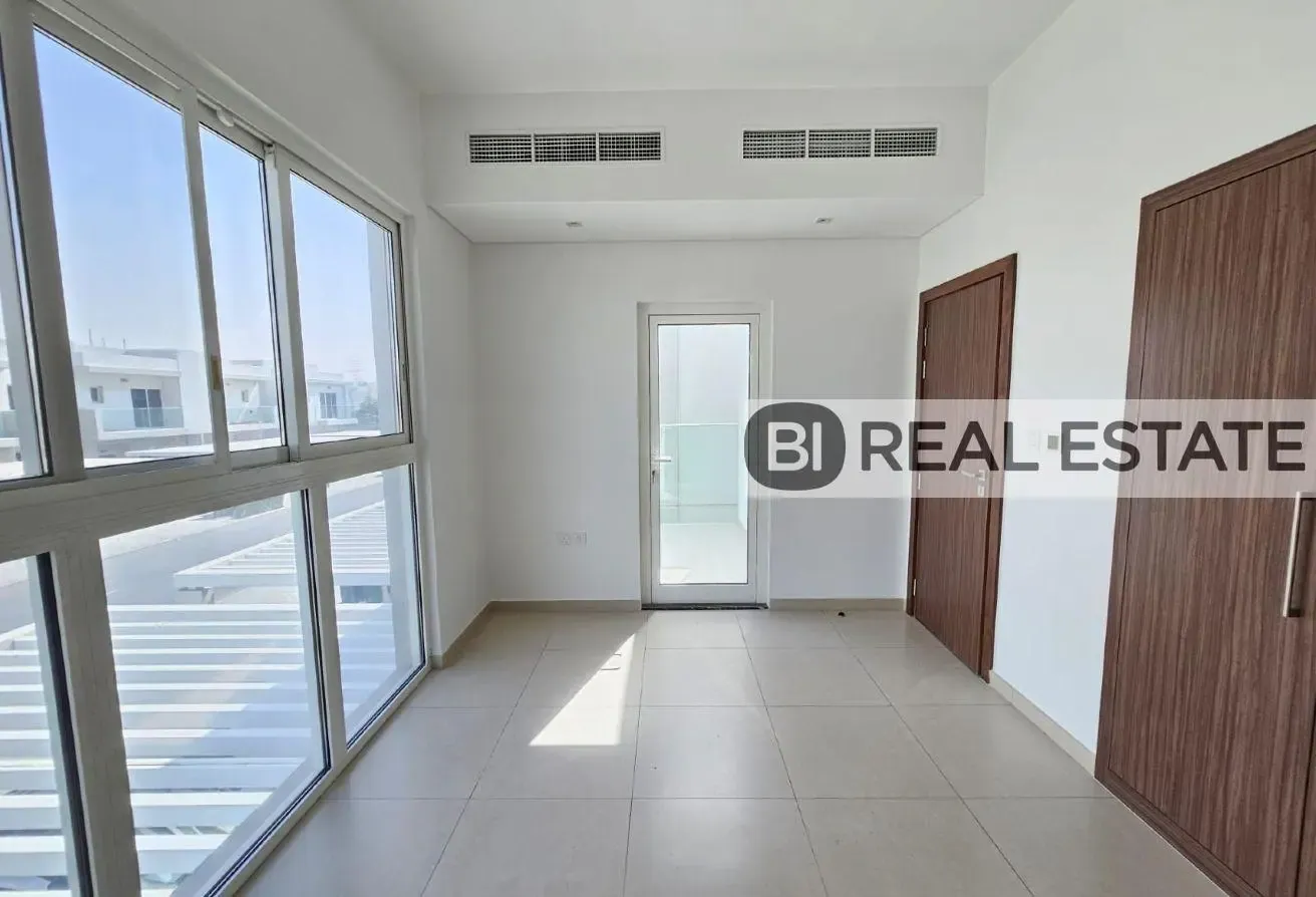 4BR Villa | Arabella 3 | Private Garden |