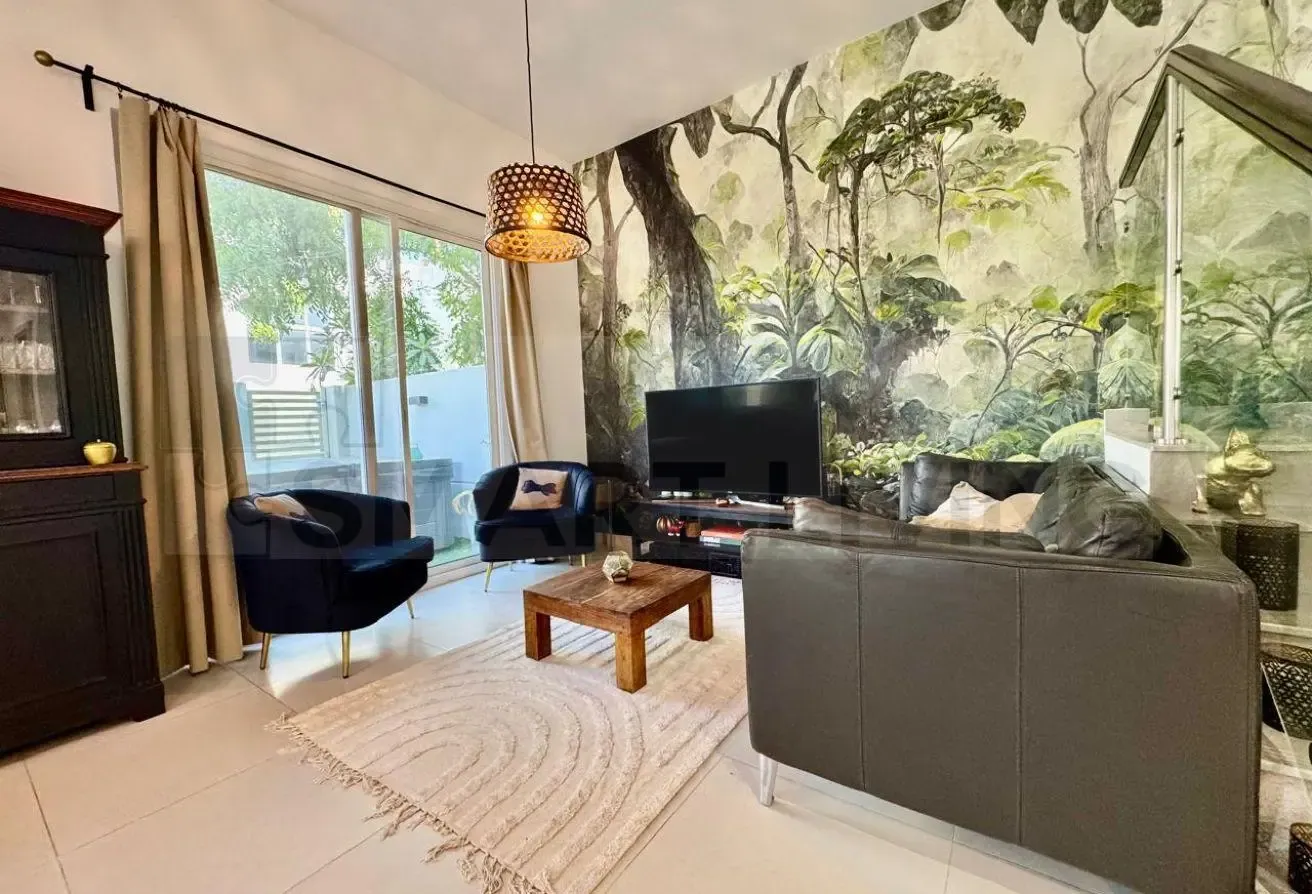 Walk to School | Corner 4 Bed w Jacuzzi |Near Pool