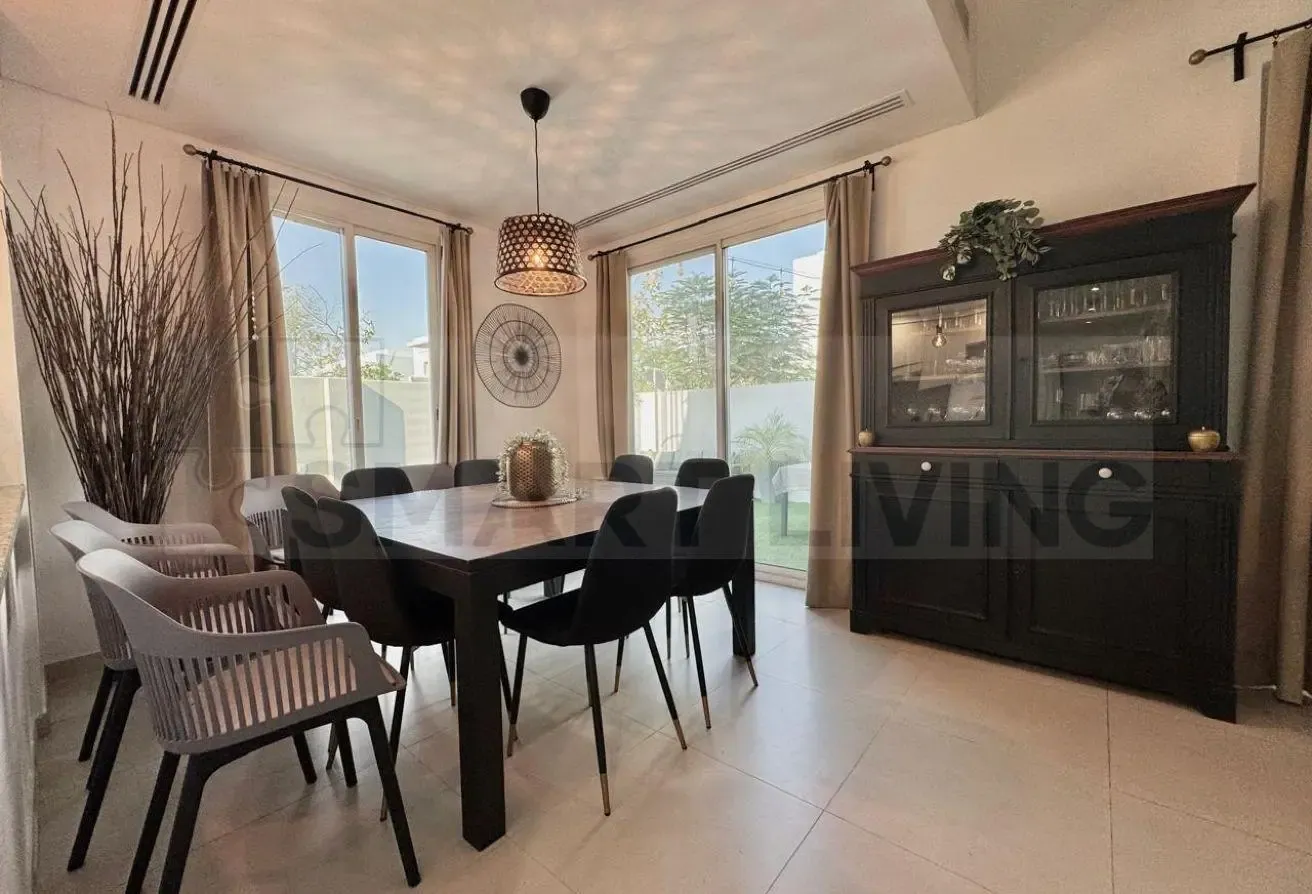 Walk to School | Corner 4 Bed w Jacuzzi |Near Pool