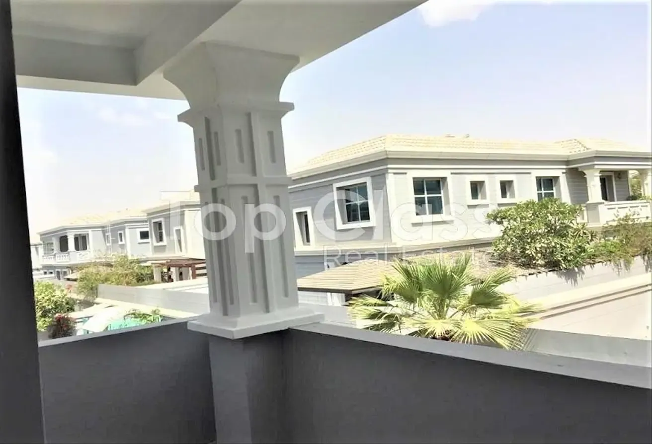 4BR Villa  |  Well Maintained |  Avail 9th Aug