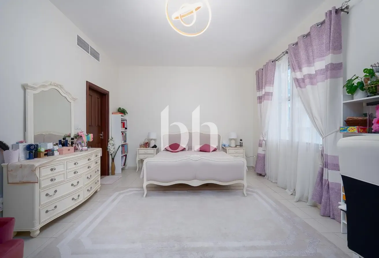Semi Detached I Immaculate I Partially Upgraded